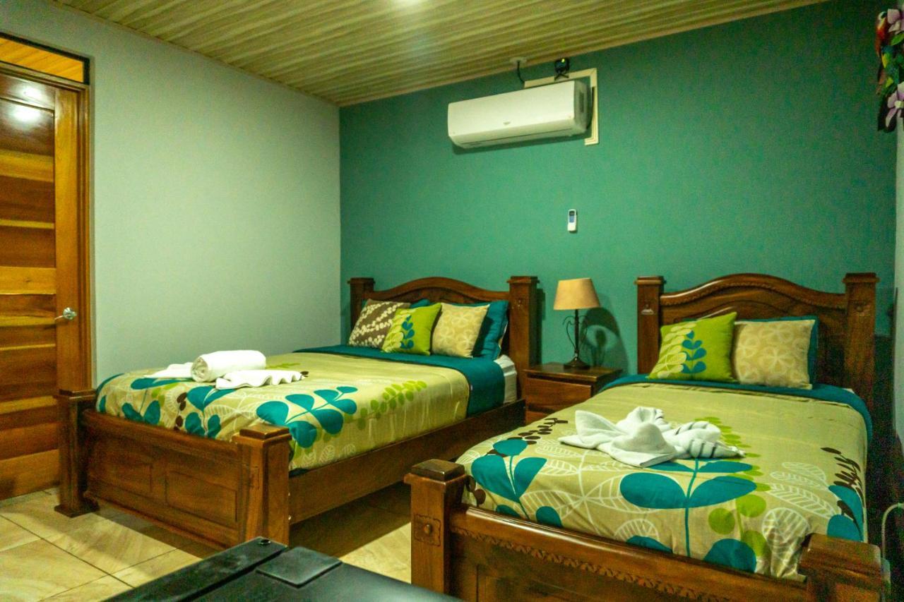 Hotel Margarita And Tour Operator Drakes Bay Екстериор снимка