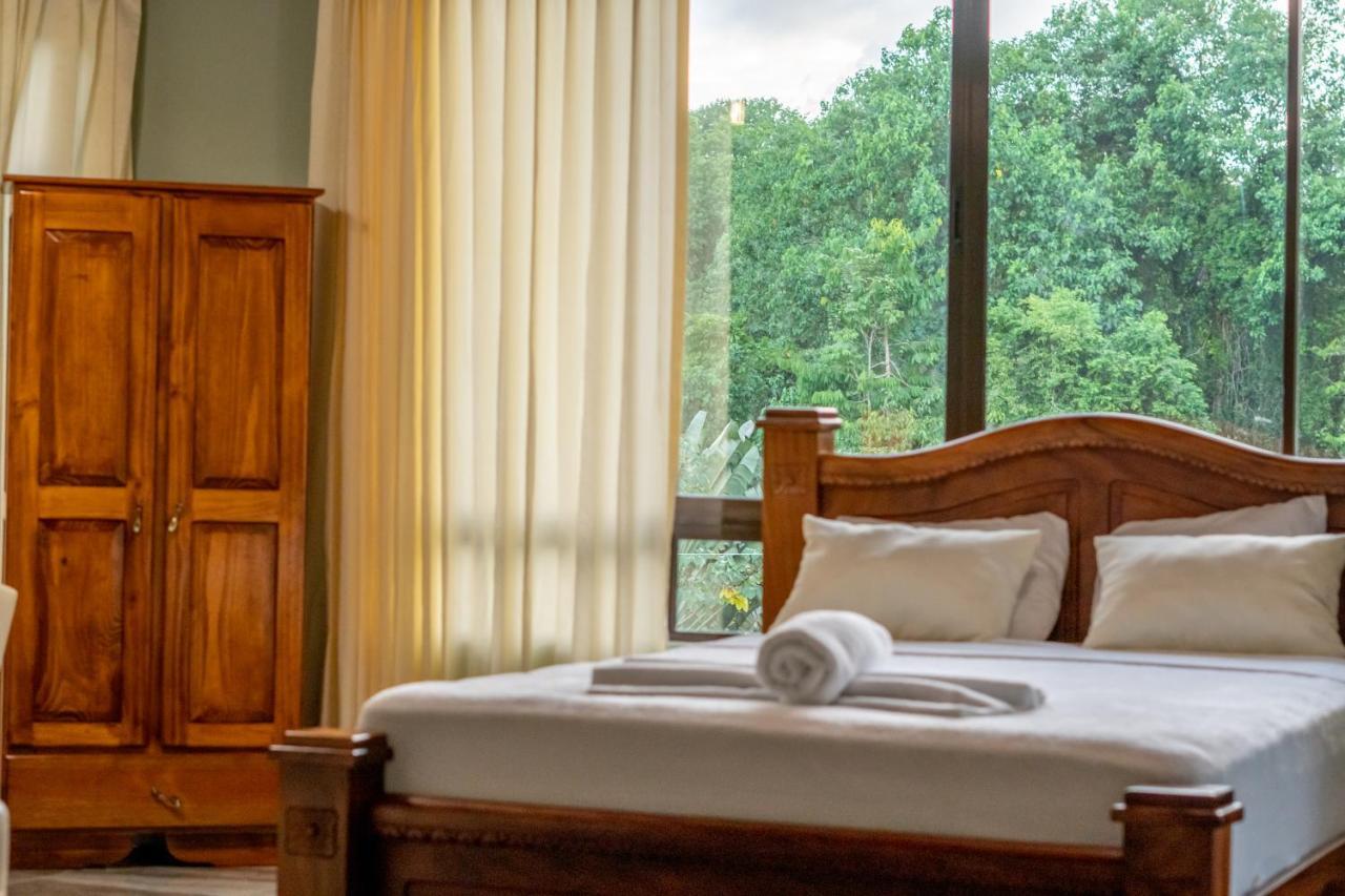 Hotel Margarita And Tour Operator Drakes Bay Екстериор снимка