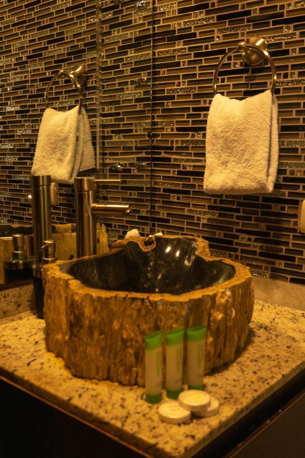 Hotel Margarita And Tour Operator Drakes Bay Екстериор снимка