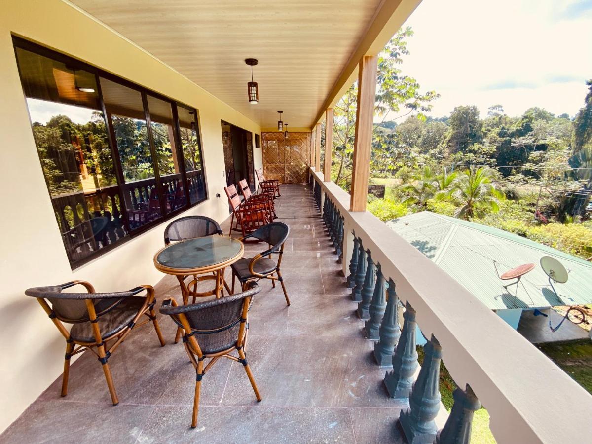 Hotel Margarita And Tour Operator Drakes Bay Екстериор снимка