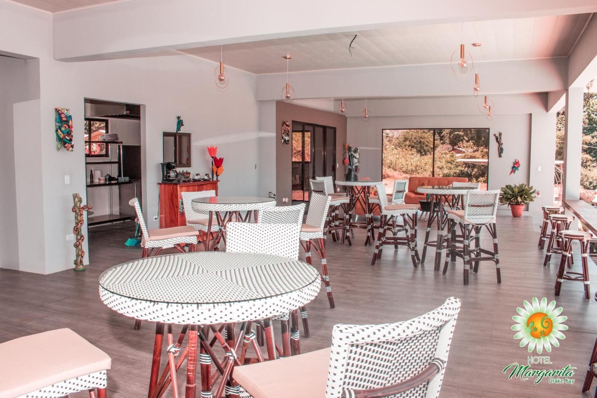 Hotel Margarita And Tour Operator Drakes Bay Екстериор снимка